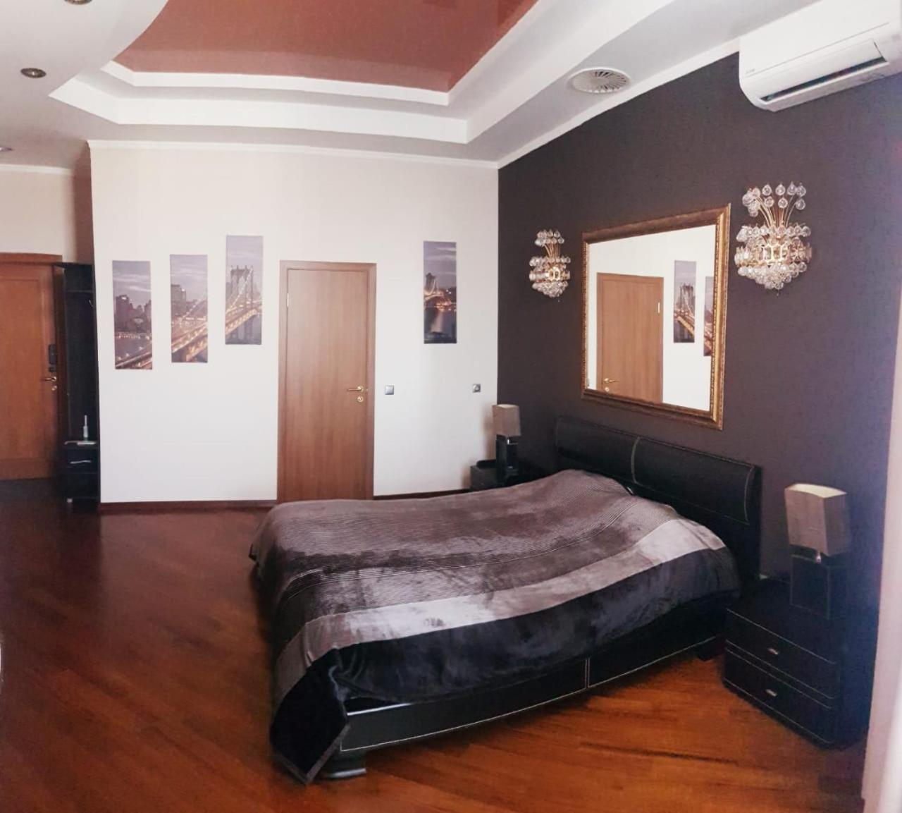 Apartments On Liuteranska Str. Kiev Bagian luar foto